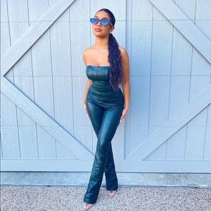 2 piece crocodile set